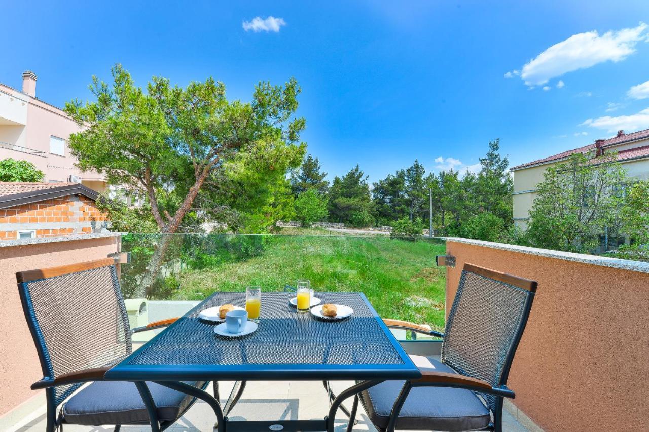 Cascada Villas With Private Jacuzzi And Private Parking Starigrad Paklenica Eksteriør billede