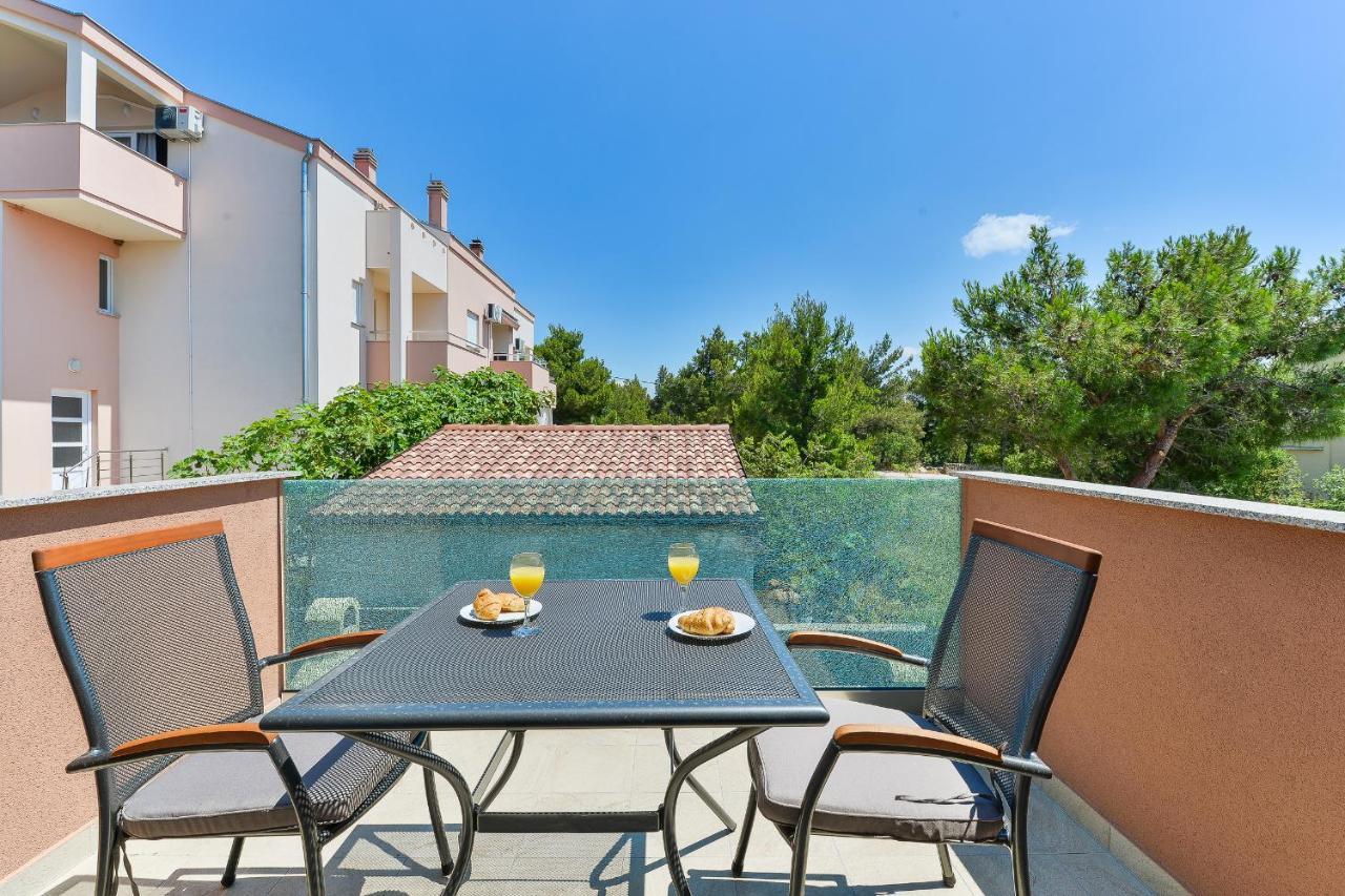 Cascada Villas With Private Jacuzzi And Private Parking Starigrad Paklenica Eksteriør billede